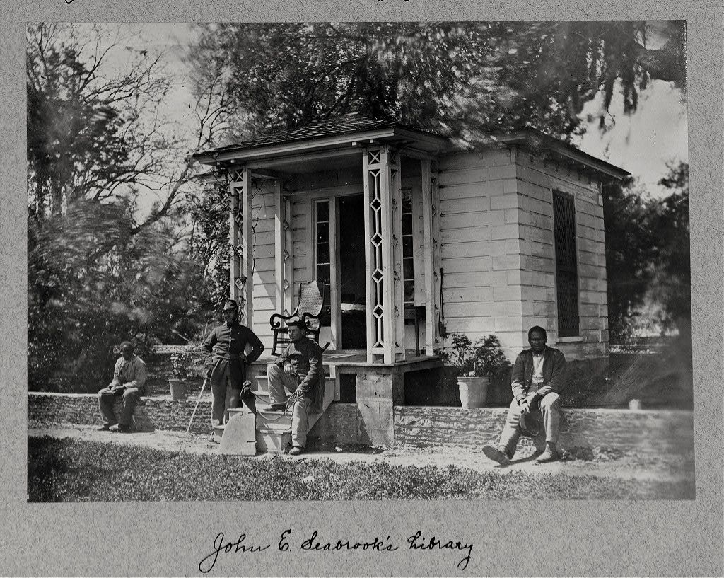 aa02030v.jpg