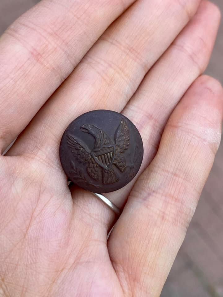 button front.jpg