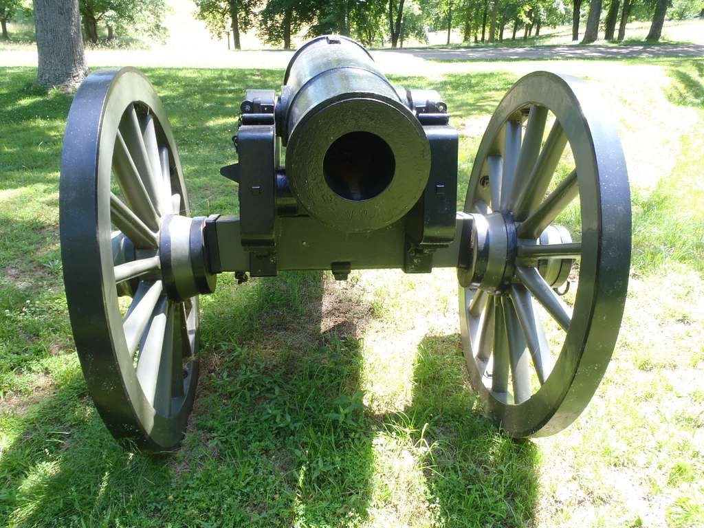 What is this? - Artillery pieces at a local cemetery | Cannons ...