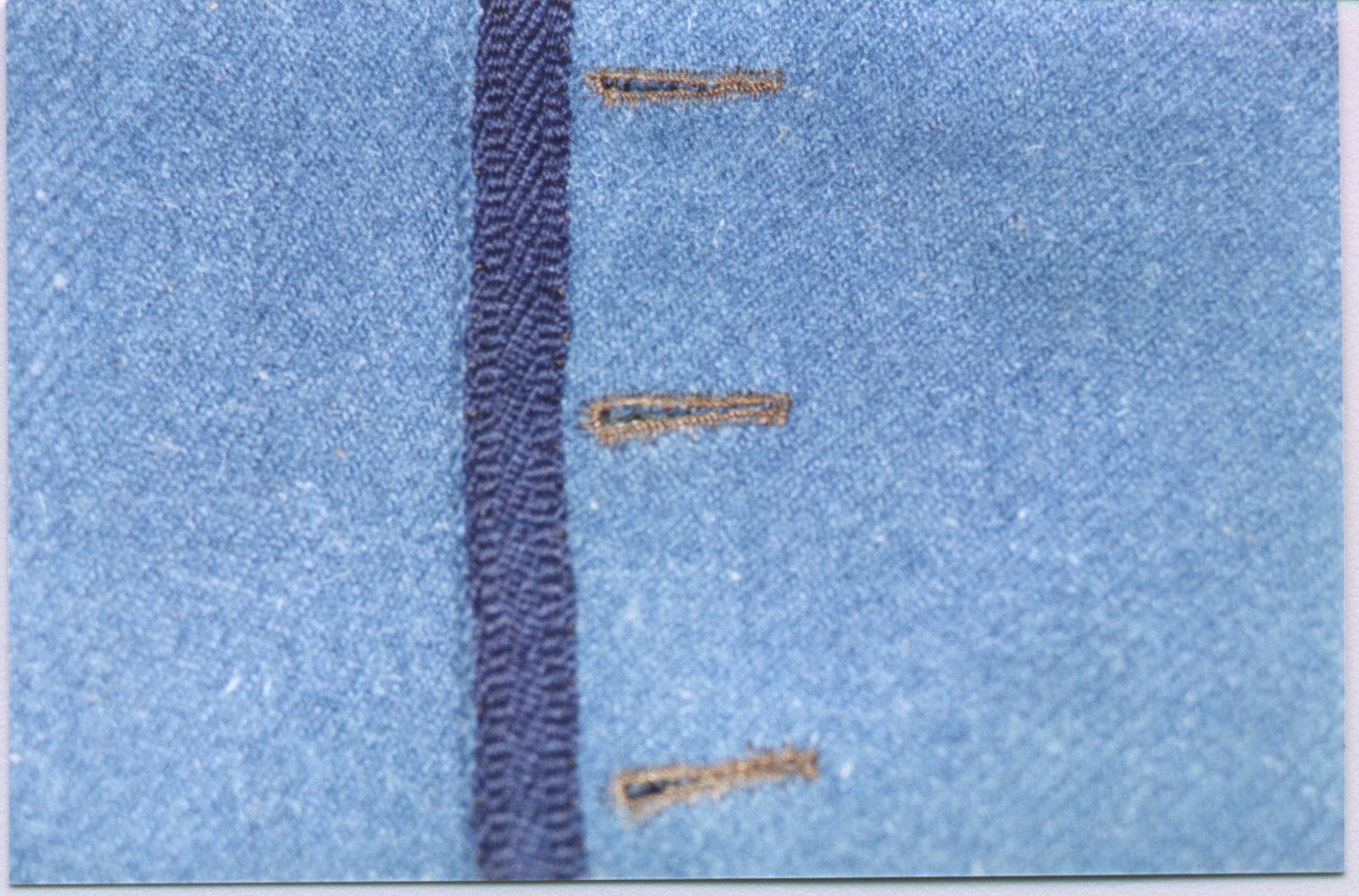 vrcbuttonhole.jpg